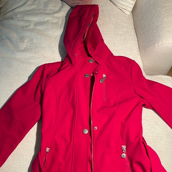 Betsey Johnson Bright Pink Raincoat - Picture 1 of 6